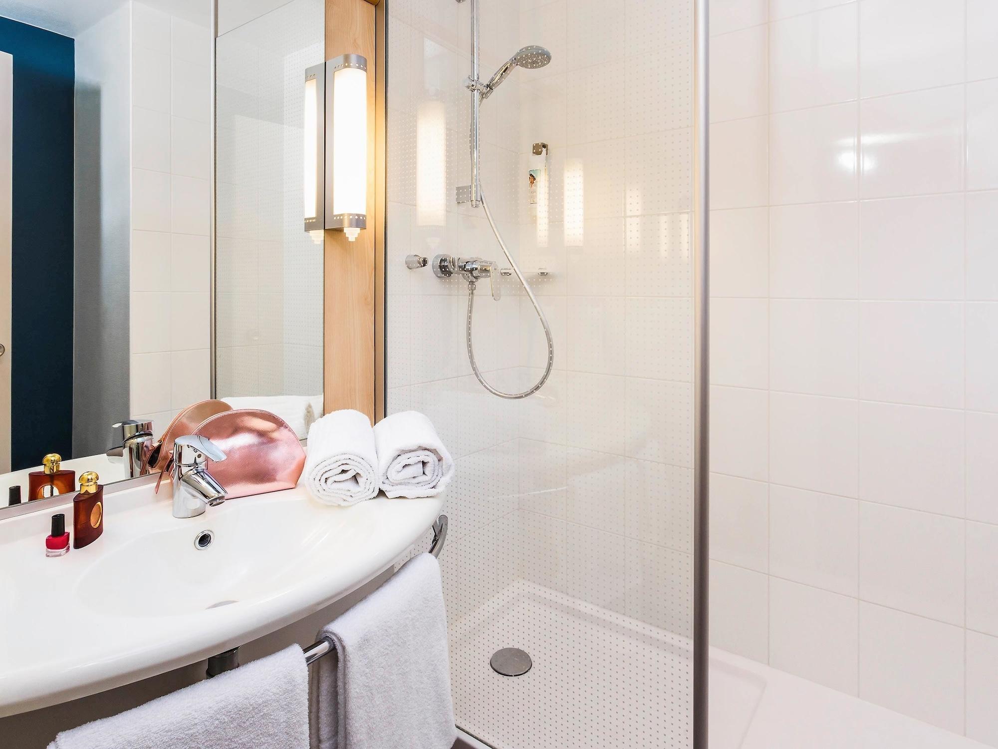 Ibis Grenoble Centre Bastille מראה חיצוני תמונה